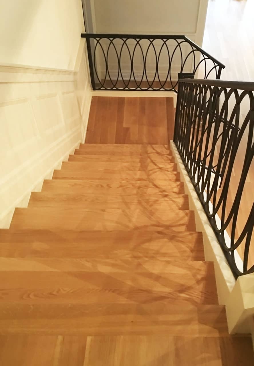 installs floors and staircases